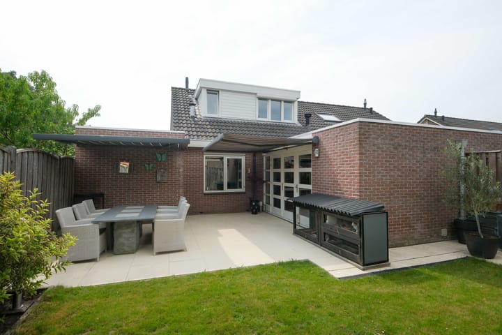 Foto 2 van De Notenkraker 42