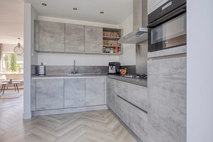 Foto 13 van van Swietenstraat 50