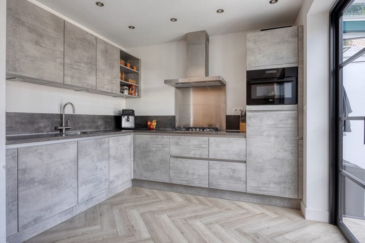 Foto 12 van van Swietenstraat 50