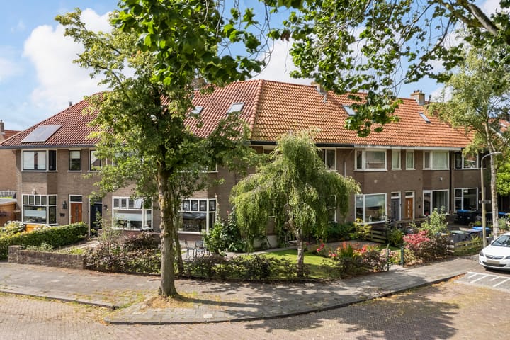 Photo 7 of Bijenhofstraat 74