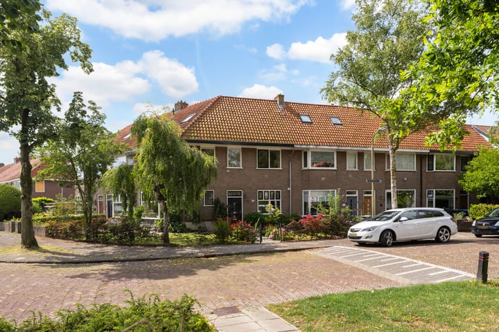 Photo 6 of Bijenhofstraat 74