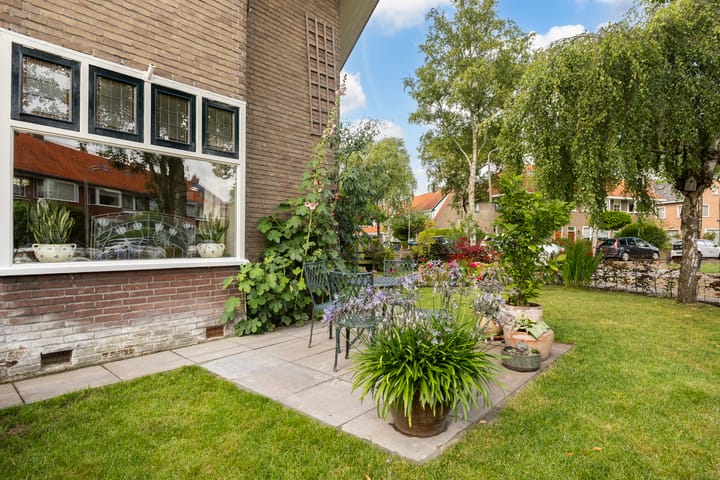 Photo 13 of Bijenhofstraat 74