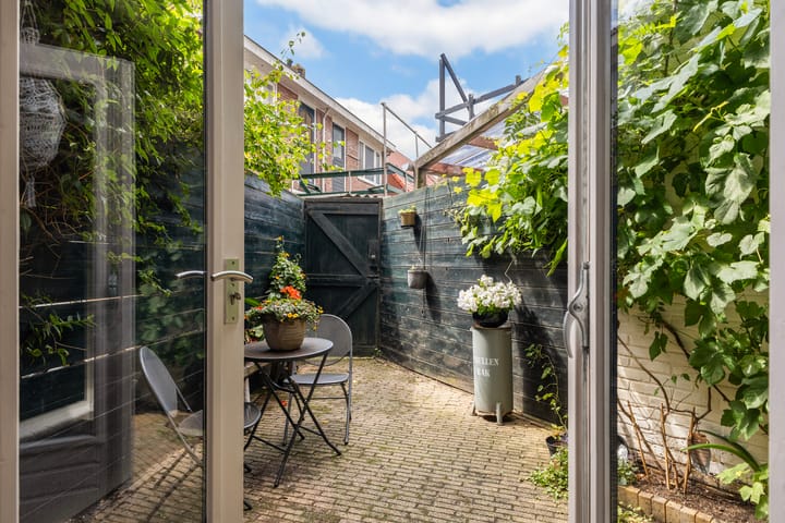 Photo 27 of Bijenhofstraat 74