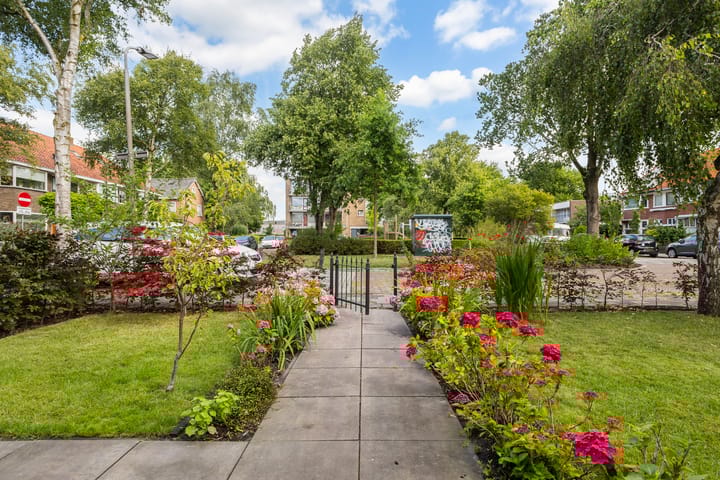 Photo 8 of Bijenhofstraat 74