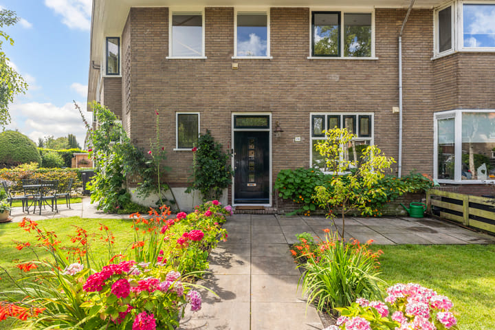 Photo 9 of Bijenhofstraat 74