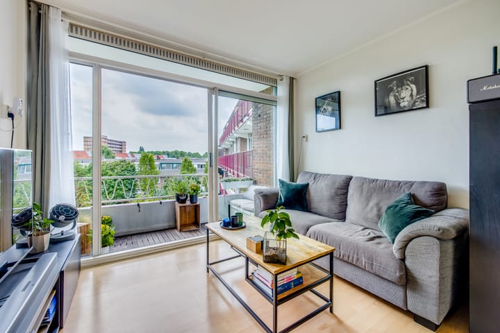 Foto 2 van Vechtplantsoen 30-2