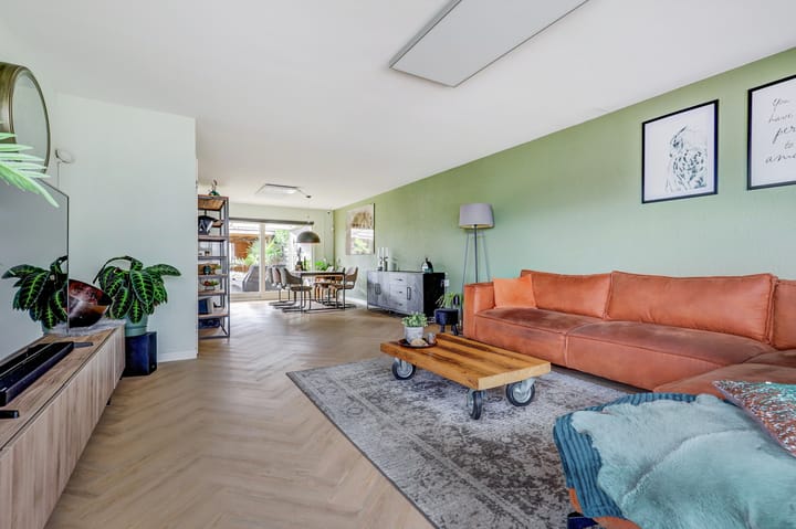 Foto 4 van James Grieve 32