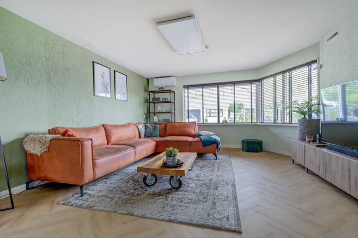 Foto 6 van James Grieve 32