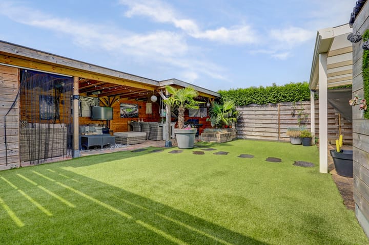 Foto 34 van James Grieve 32