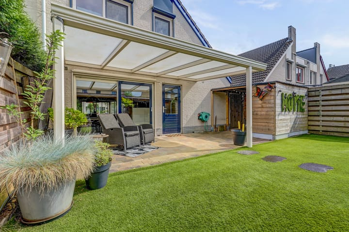 Foto 38 van James Grieve 32