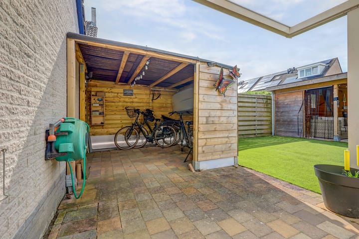 Foto 39 van James Grieve 32