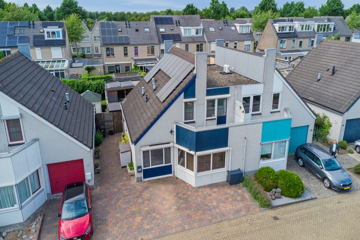 Foto 43 van James Grieve 32