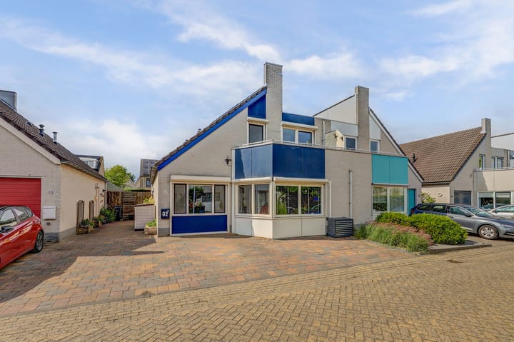 Foto 45 van James Grieve 32