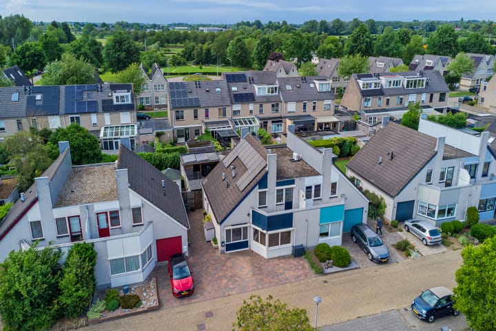 Foto 46 van James Grieve 32