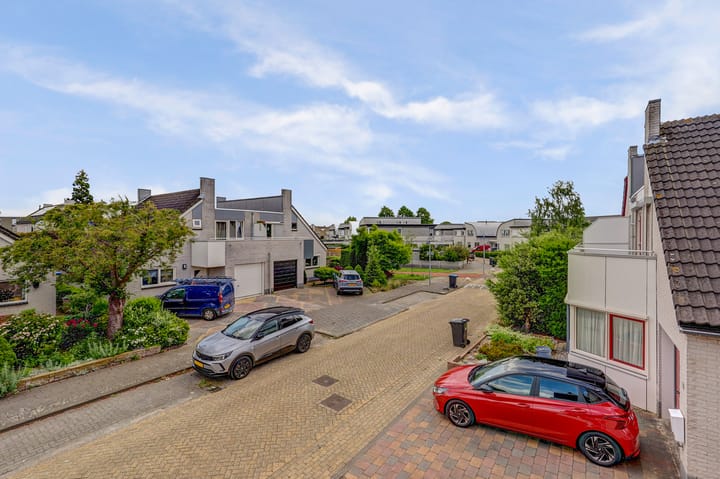 Foto 49 van James Grieve 32