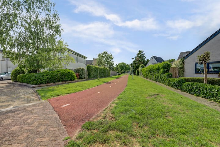 Foto 50 van James Grieve 32