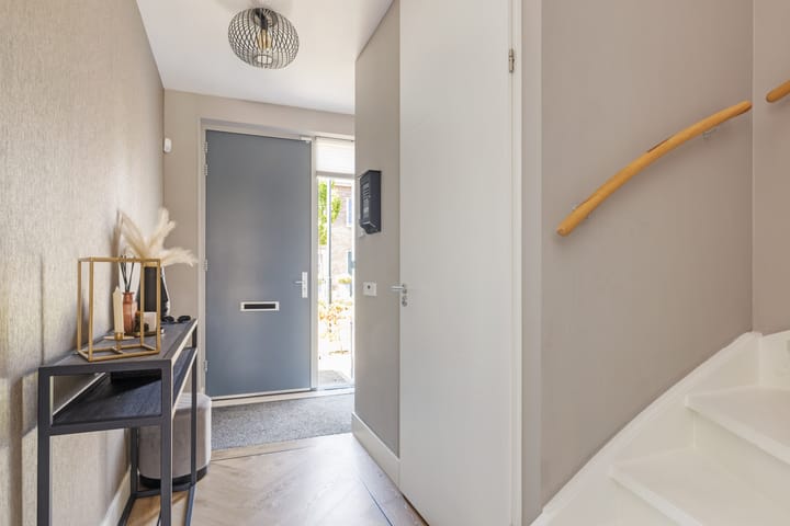 Photo 19 of Lekstraat 136