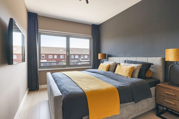 Photo 21 of Lekstraat 136