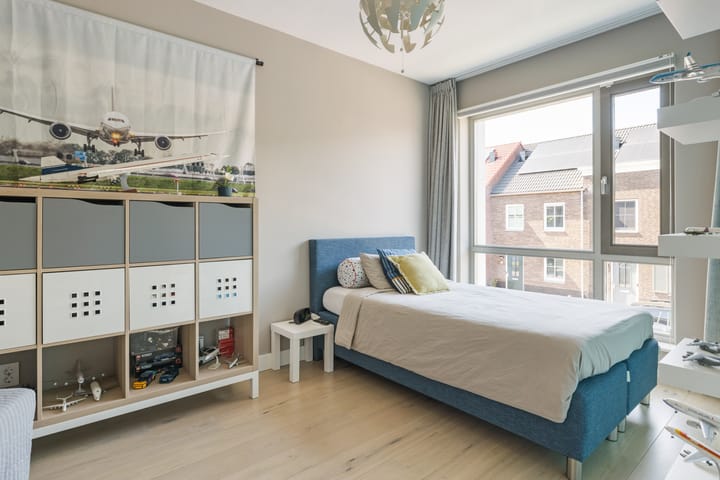 Photo 24 of Lekstraat 136