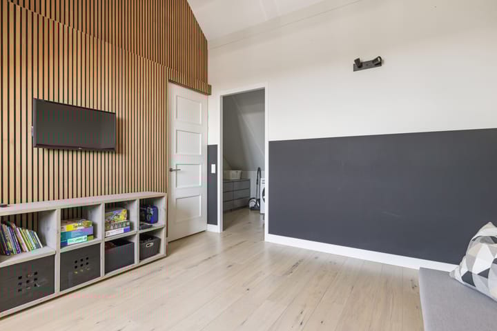 Photo 33 of Lekstraat 136