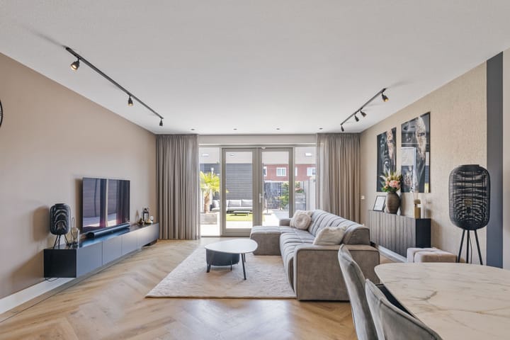 Foto 2 van Lekstraat 136