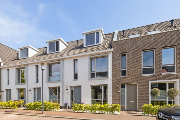 Photo 47 of Lekstraat 136