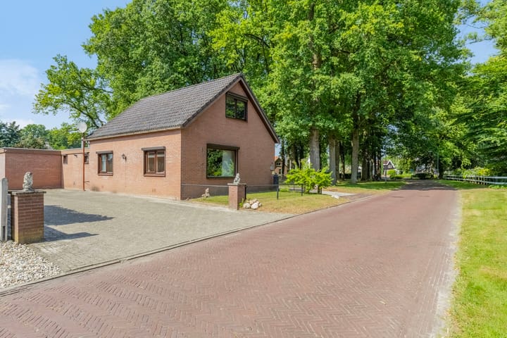 Foto 2 van Oude Zuidbargerstraat 2