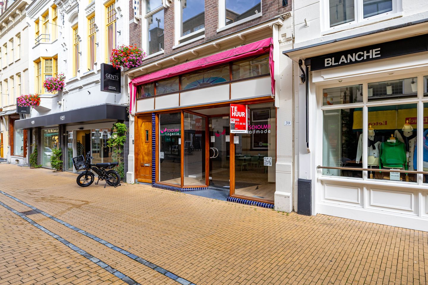 View photo 3 of Zwanestraat 39