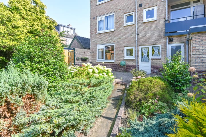 Foto 2 van Antillenstraat 7