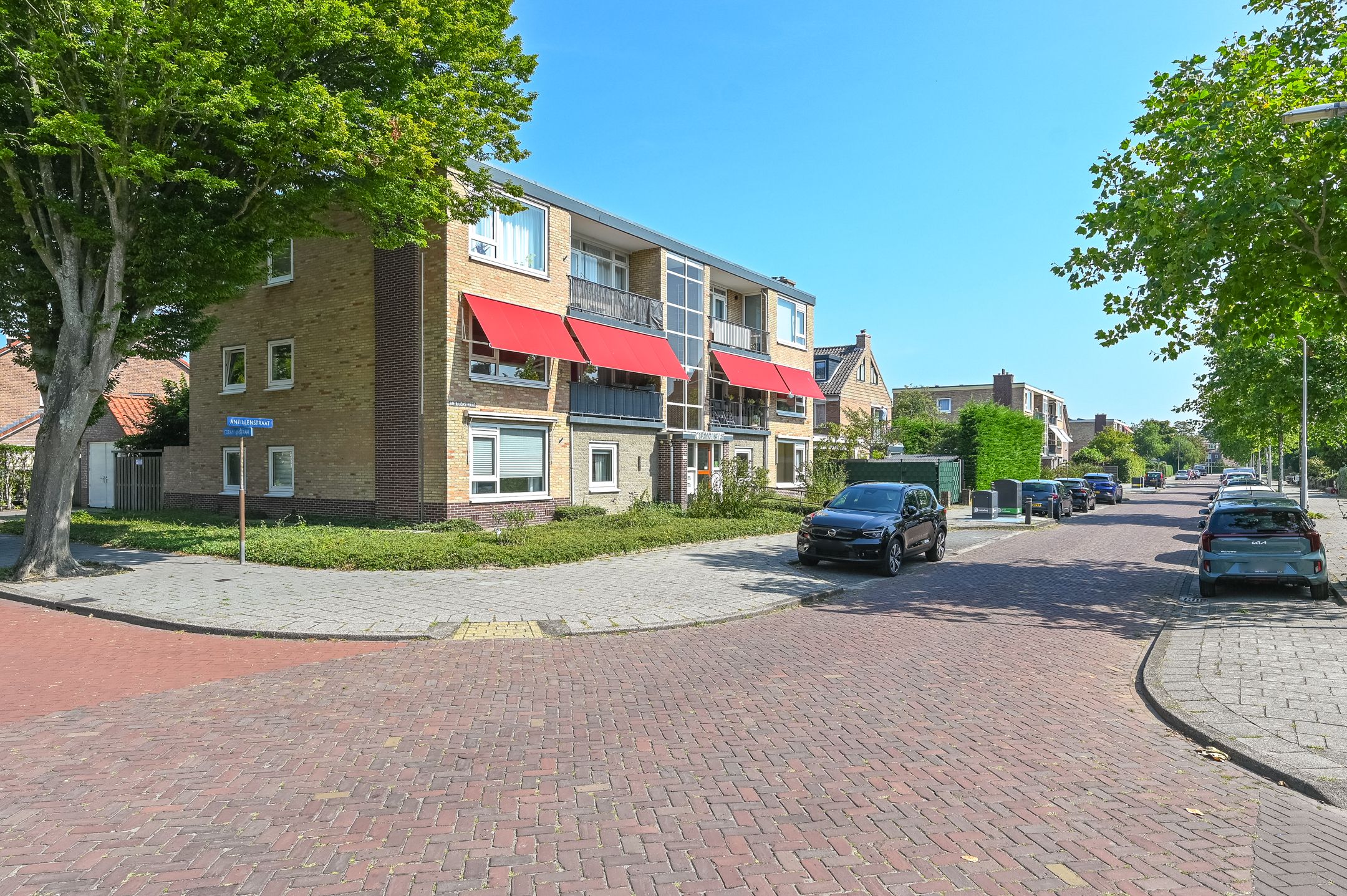 Foto 30 van Antillenstraat 7