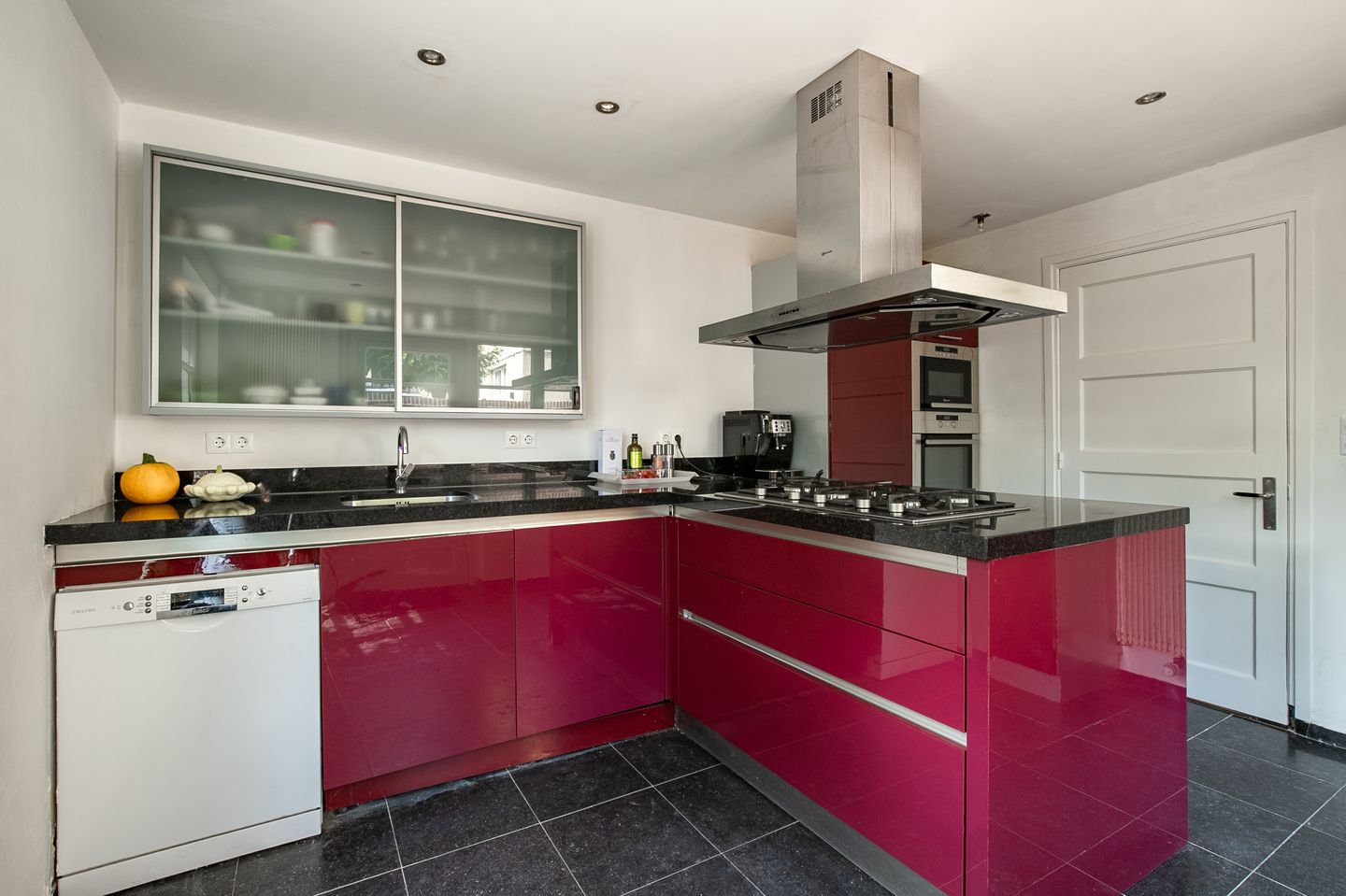 Foto 10 van Weltertuijnstraat 11