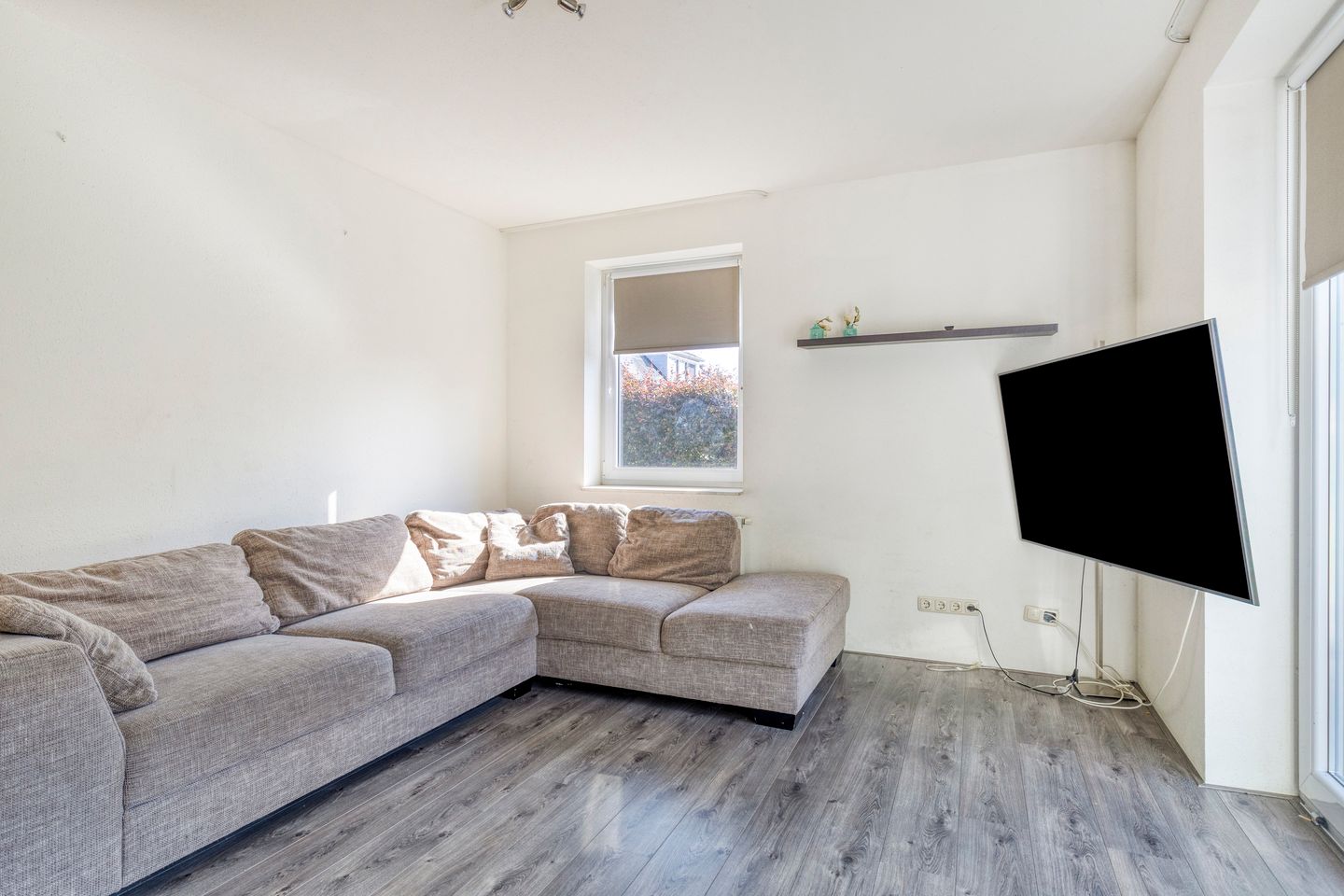 Photo 10 of Burgemeester Venemastraat 46-A