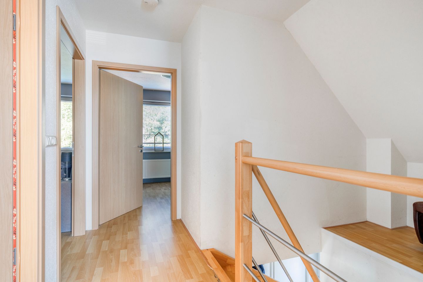 Photo 19 of Burgemeester Venemastraat 46-A