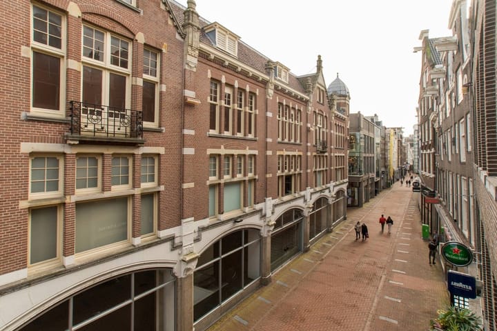 Photo 4 of Kalverstraat 94-C