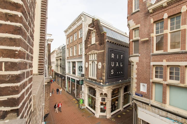 Photo 2 of Kalverstraat 94-C