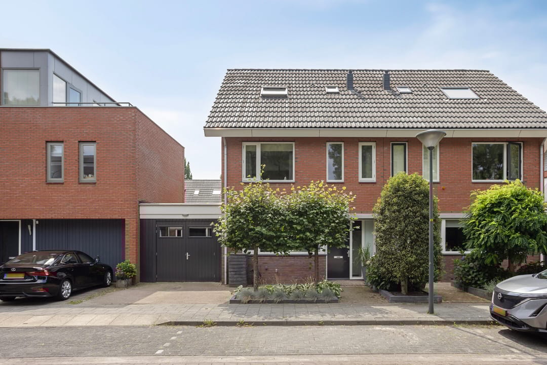 Foto 1 van Ochtendgloren 28