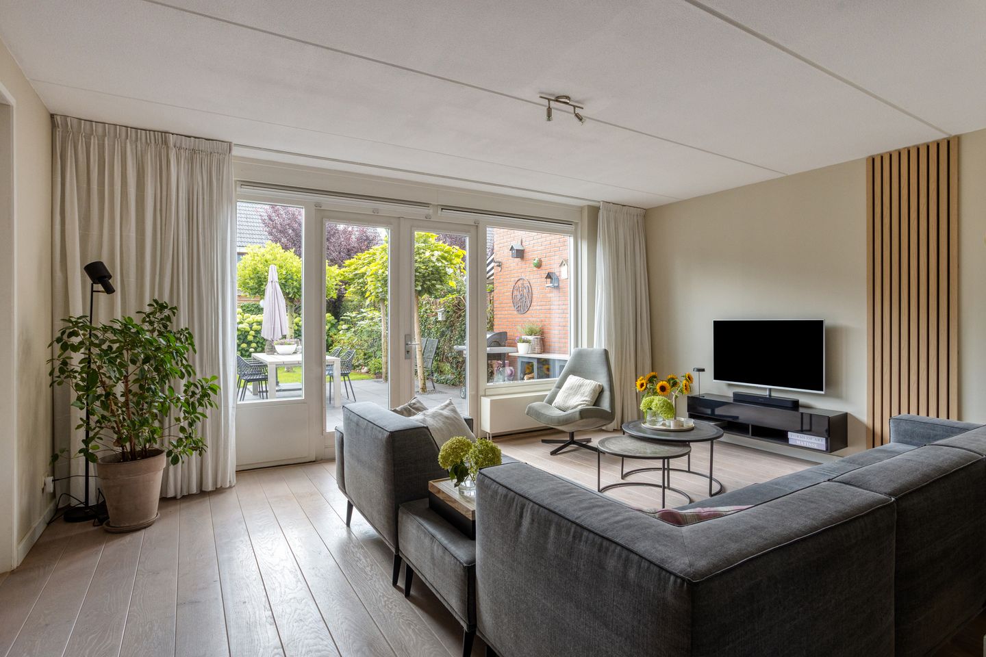 Foto 5 van Ochtendgloren 28