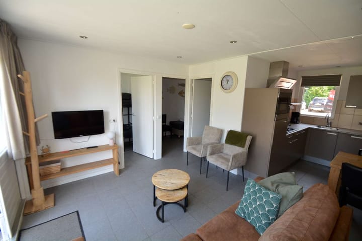 Photo 11 of Oostkapelseweg 32-A16