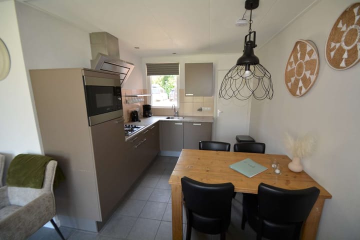 Photo 14 of Oostkapelseweg 32-A16