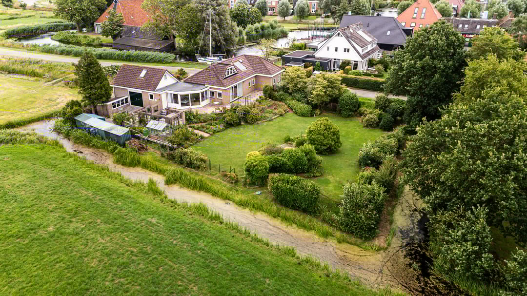 Foto 1 van It String 2