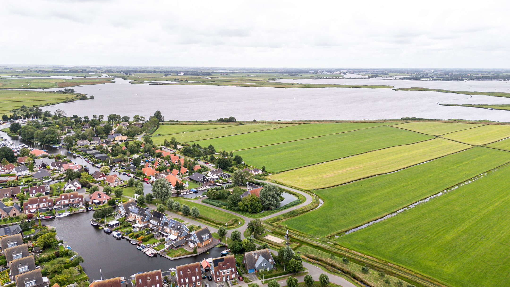 Foto 3 van It String 2