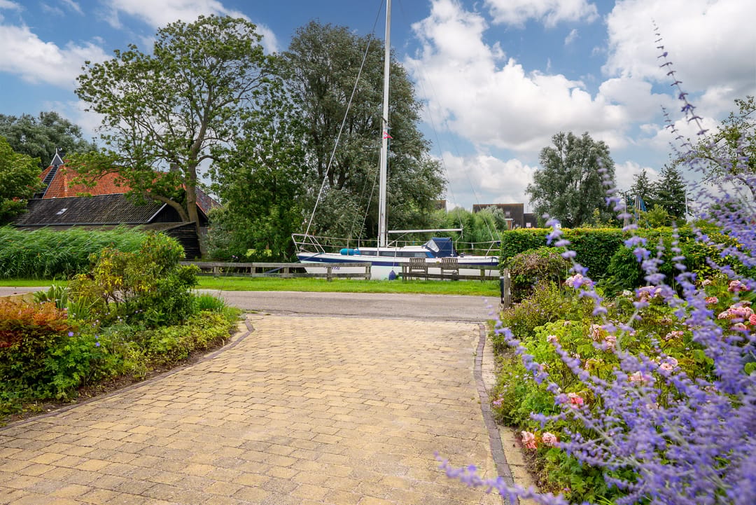 Foto 7 van It String 2