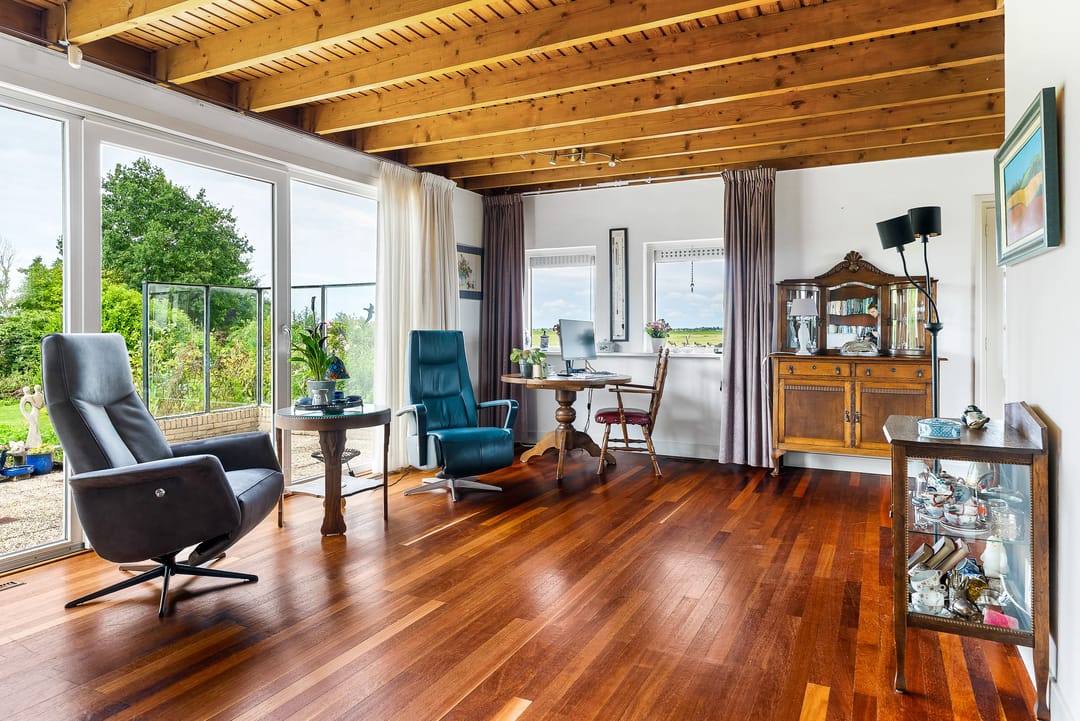 Foto 11 van It String 2