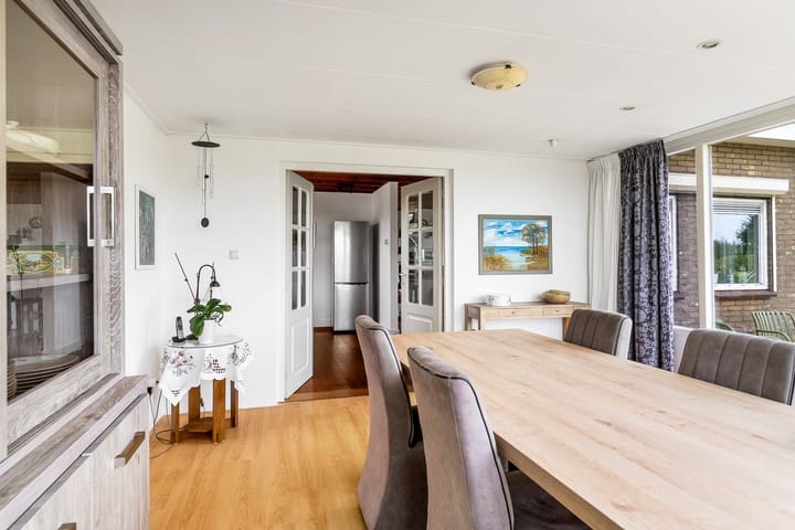 Foto 16 van It String 2