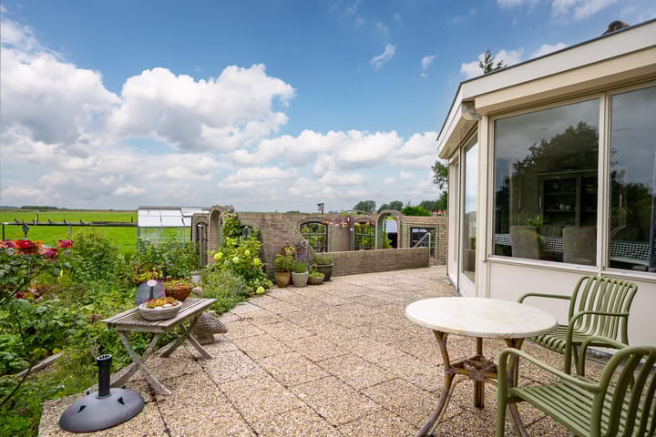 Foto 42 van It String 2