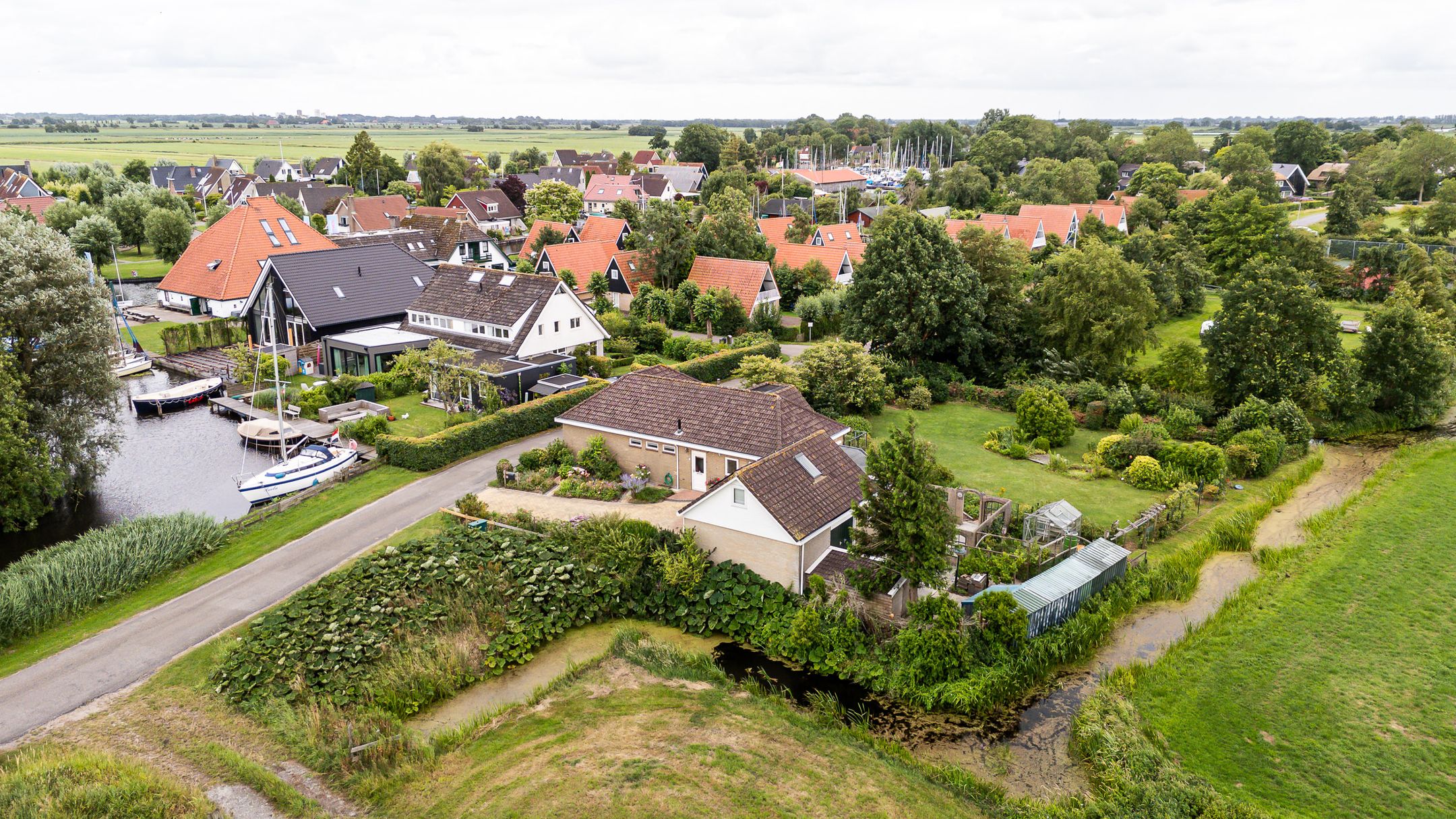 Foto 51 van It String 2