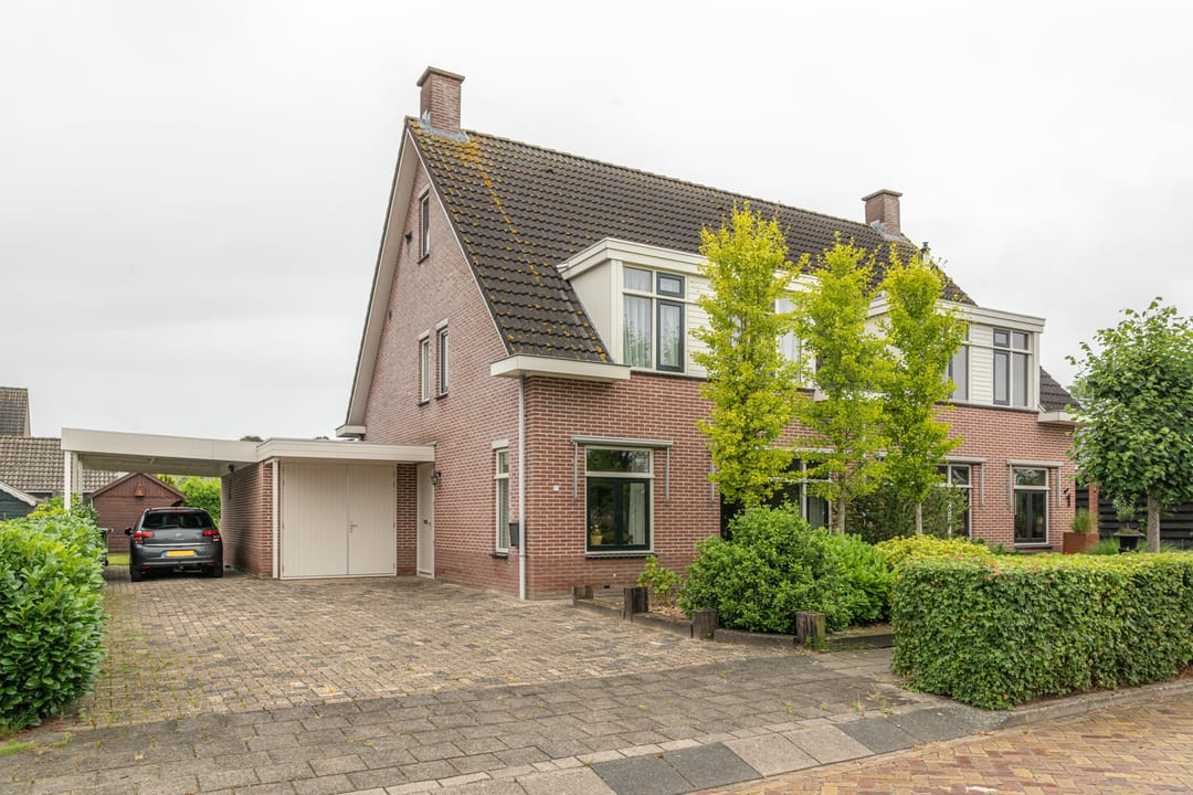 Photo 1 of Van Teijenslaan 1-A