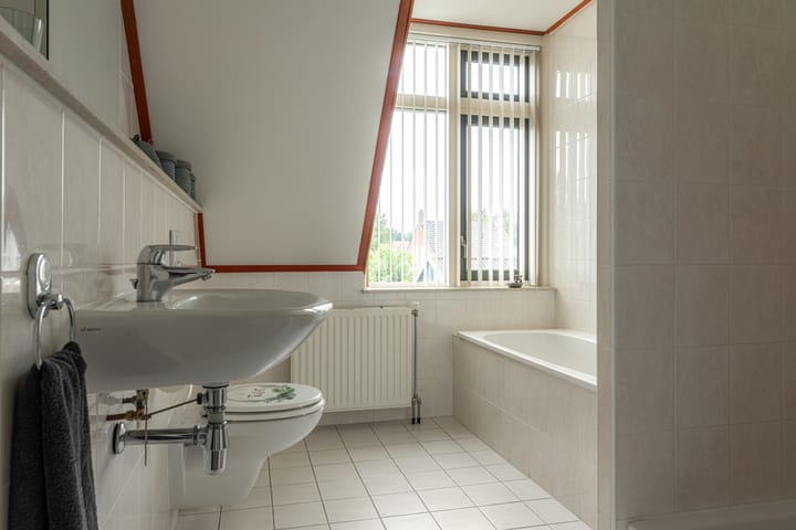 Foto 20 van Van Teijenslaan 1-A