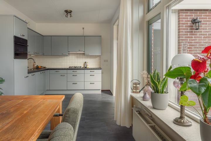 Foto 12 van Van Teijenslaan 1-A