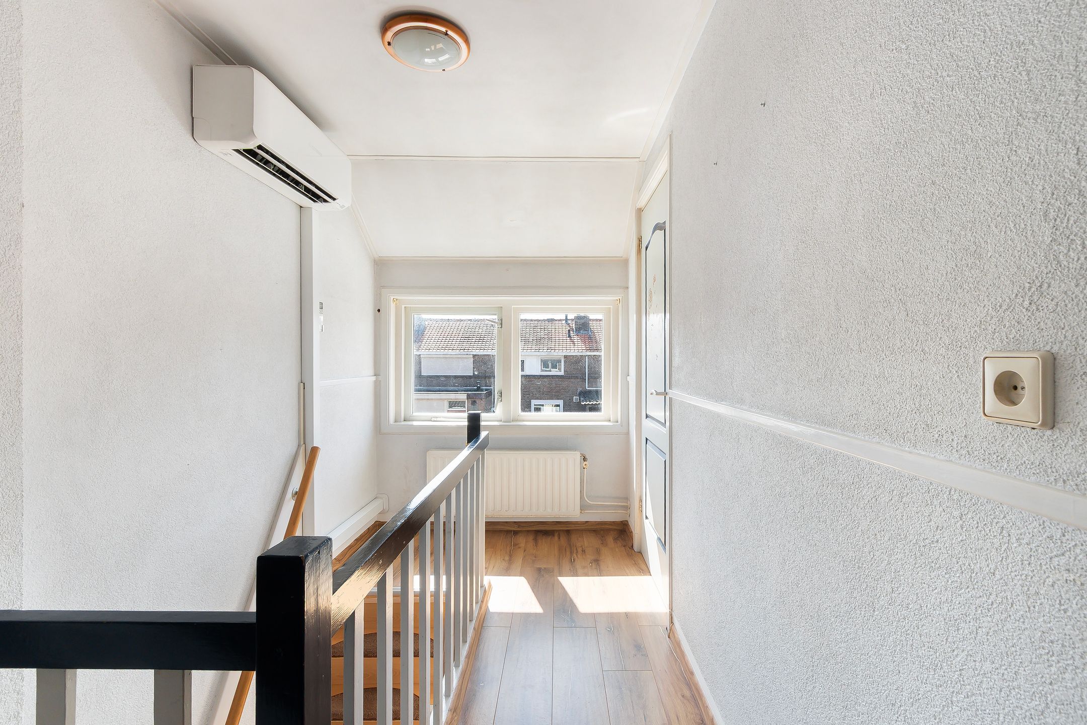 Photo 21 of Boshamerstraat 23